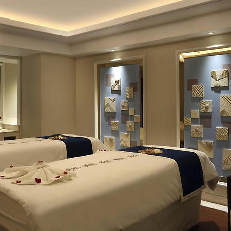 Sheraton Grand Pune Bund Garden Hotel Екстер'єр фото