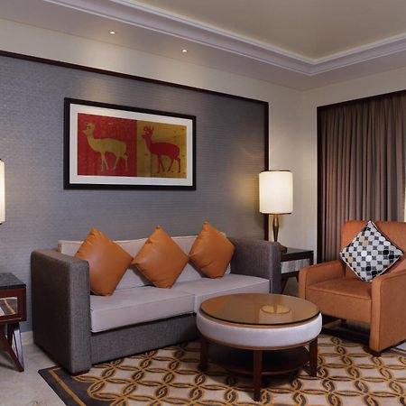 Sheraton Grand Pune Bund Garden Hotel Екстер'єр фото