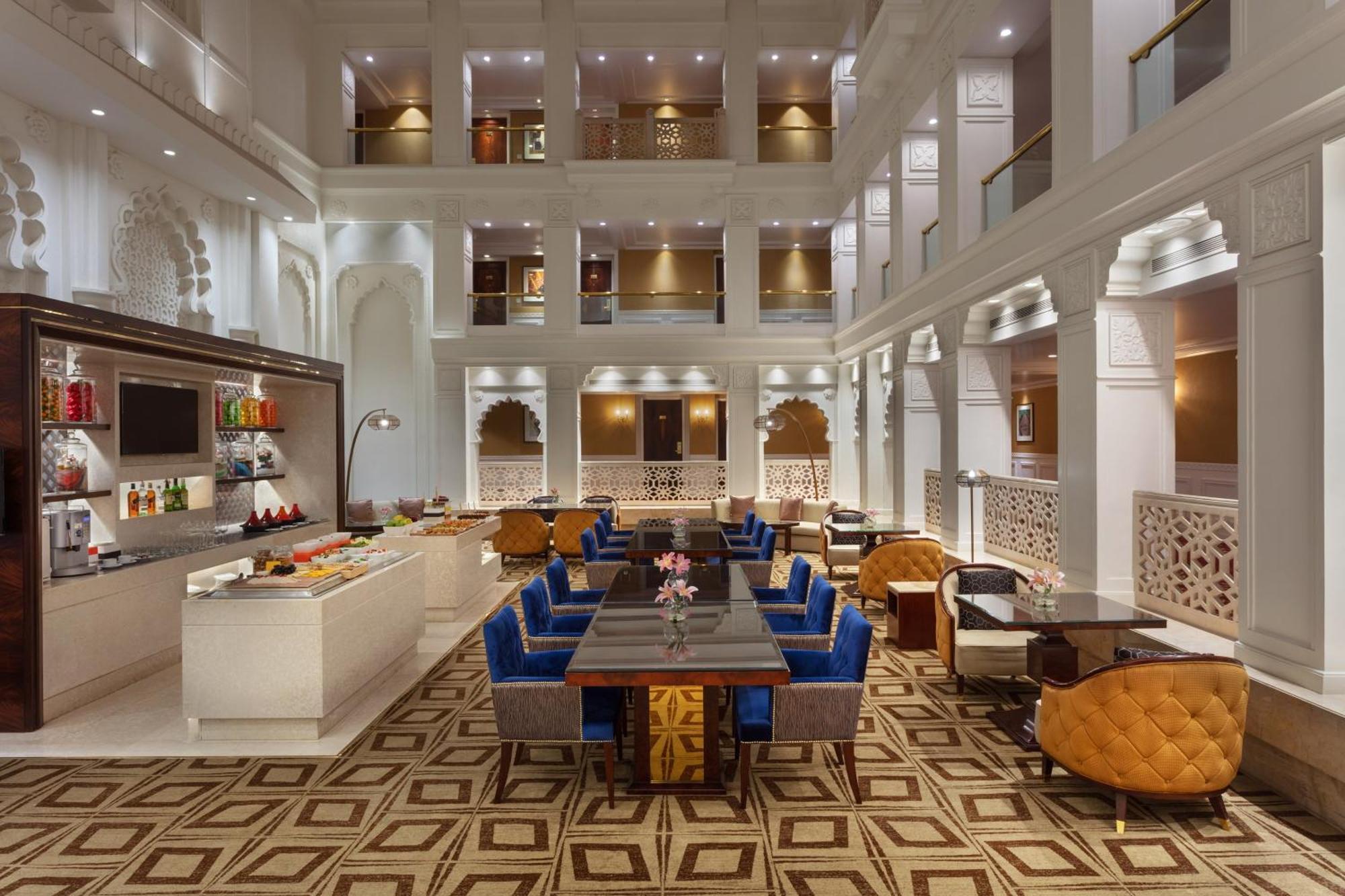 Sheraton Grand Pune Bund Garden Hotel Екстер'єр фото