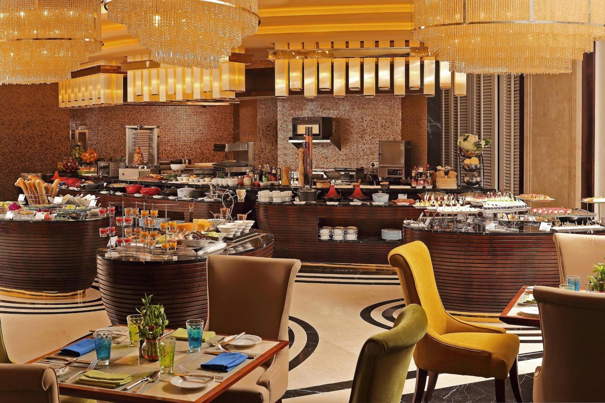 Sheraton Grand Pune Bund Garden Hotel Екстер'єр фото