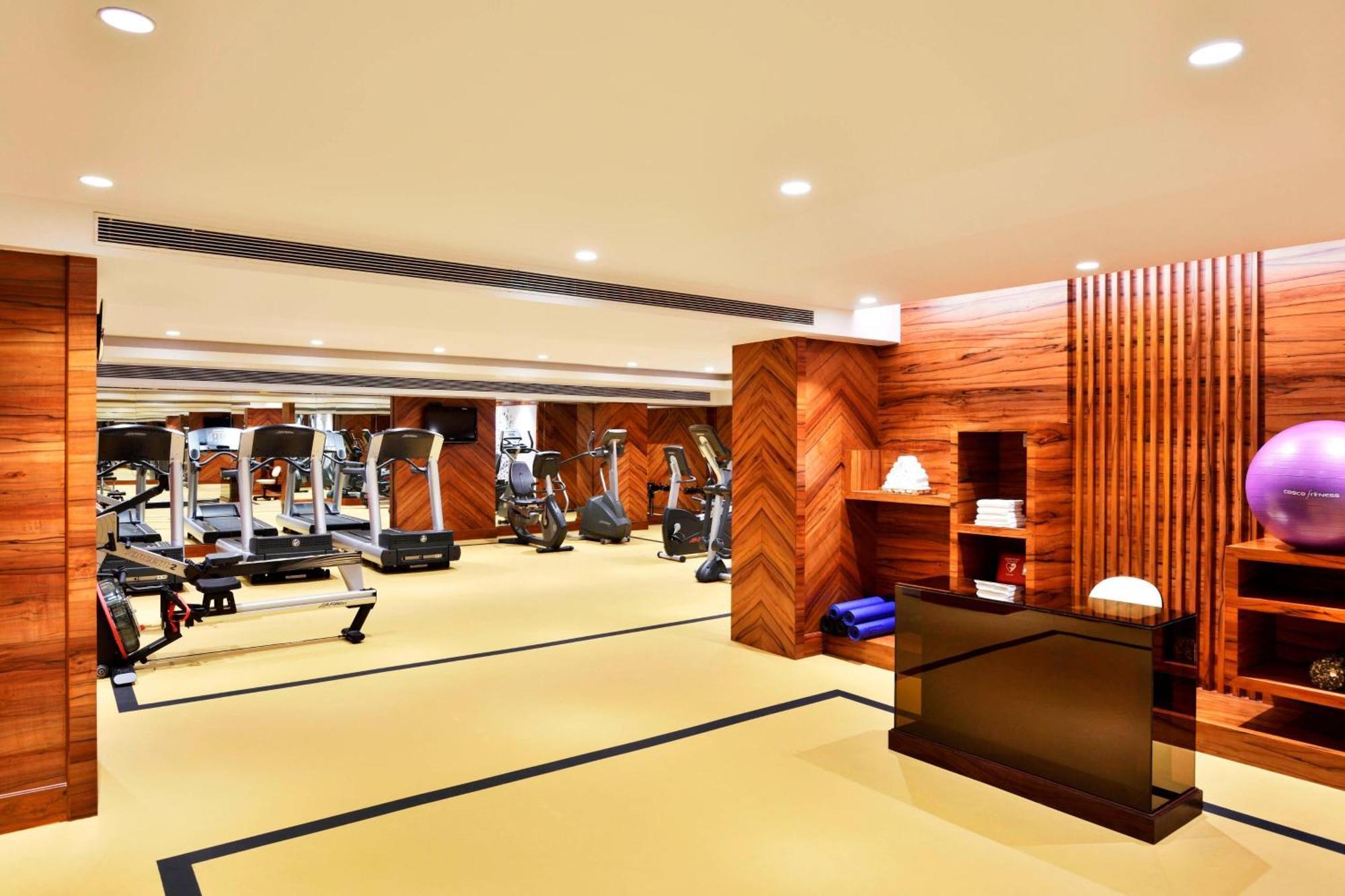 Sheraton Grand Pune Bund Garden Hotel Екстер'єр фото