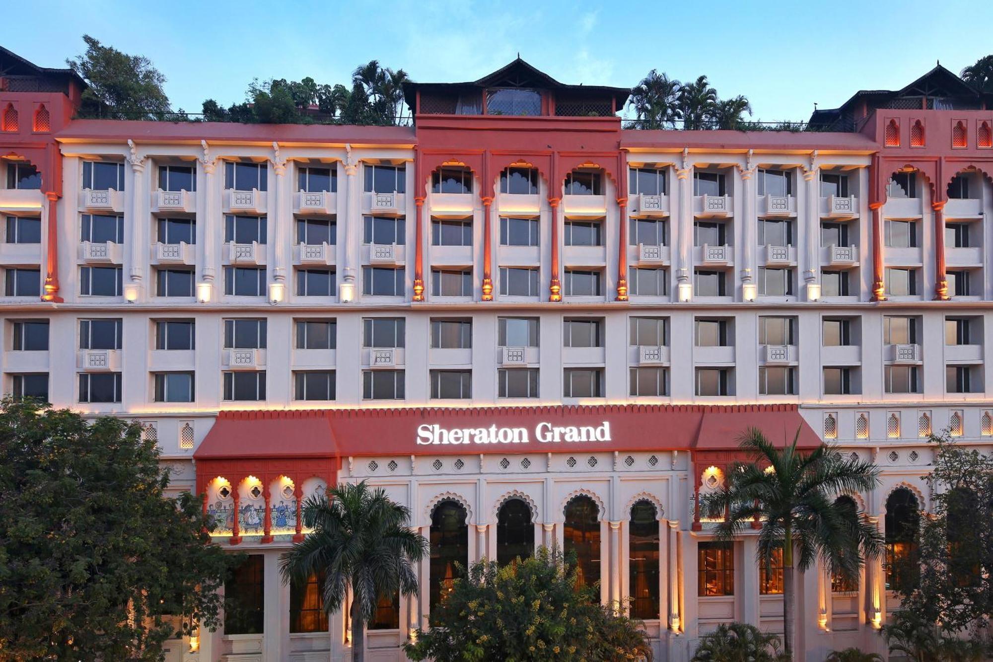 Sheraton Grand Pune Bund Garden Hotel Екстер'єр фото