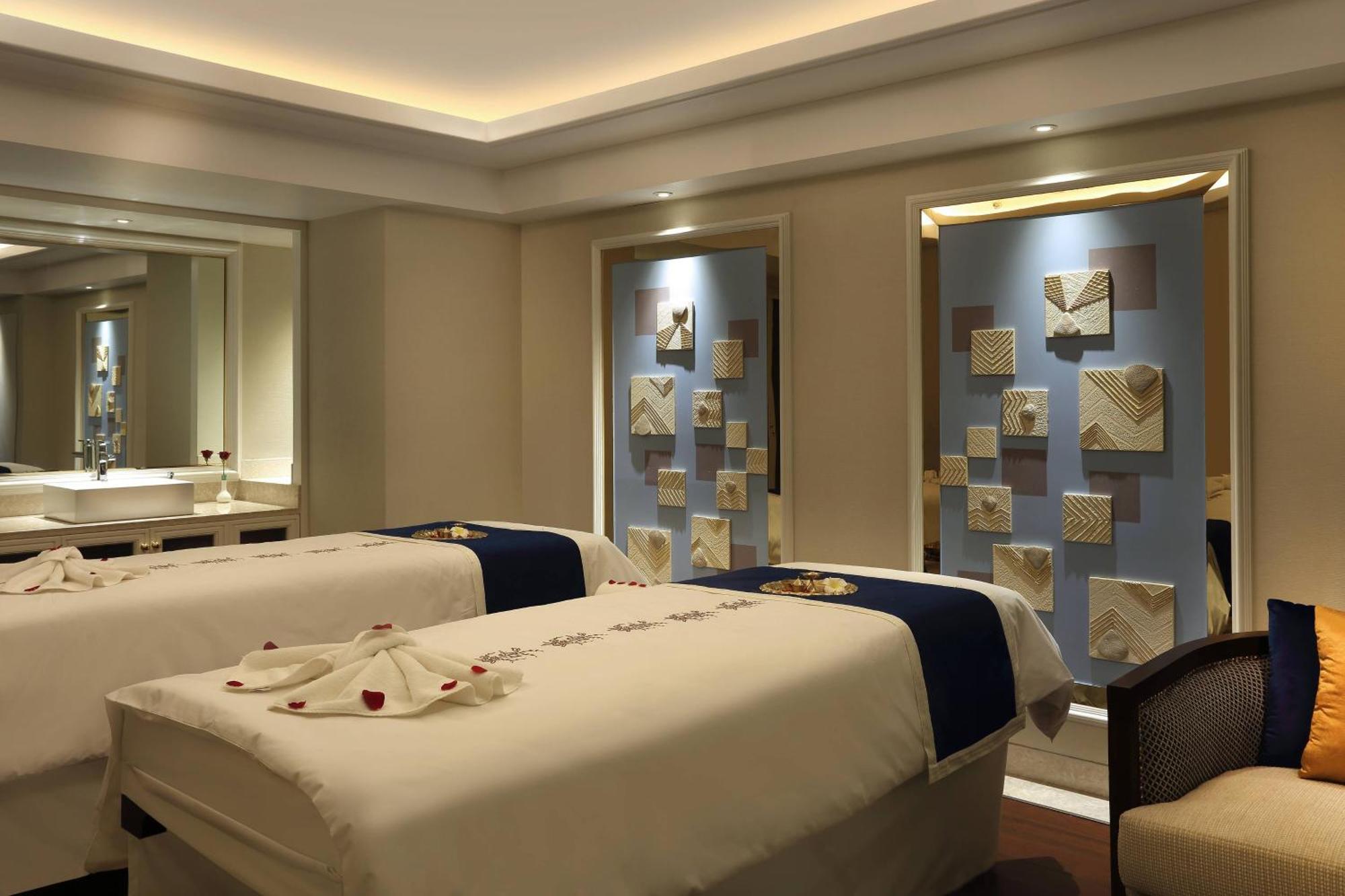 Sheraton Grand Pune Bund Garden Hotel Екстер'єр фото