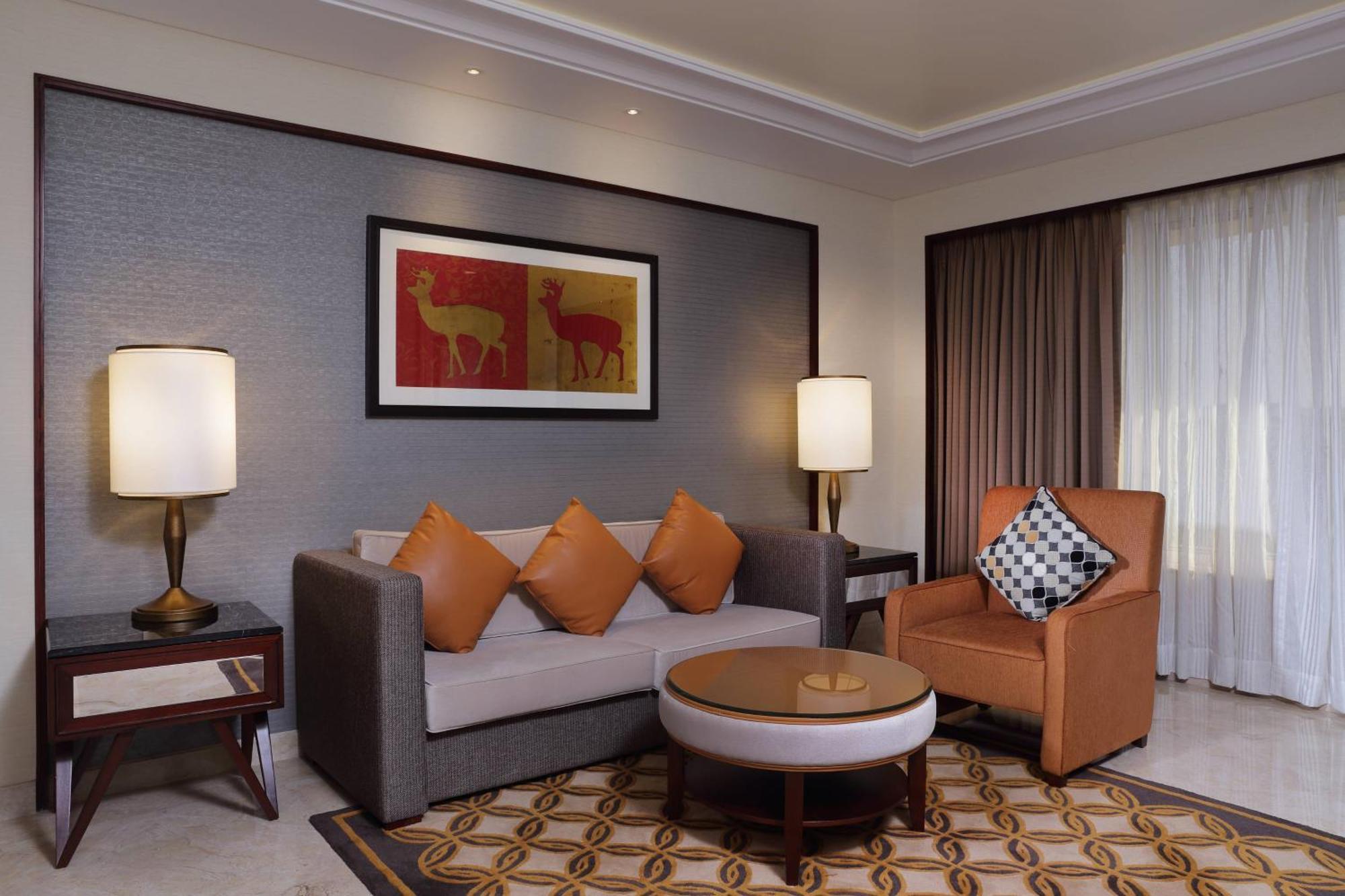 Sheraton Grand Pune Bund Garden Hotel Екстер'єр фото