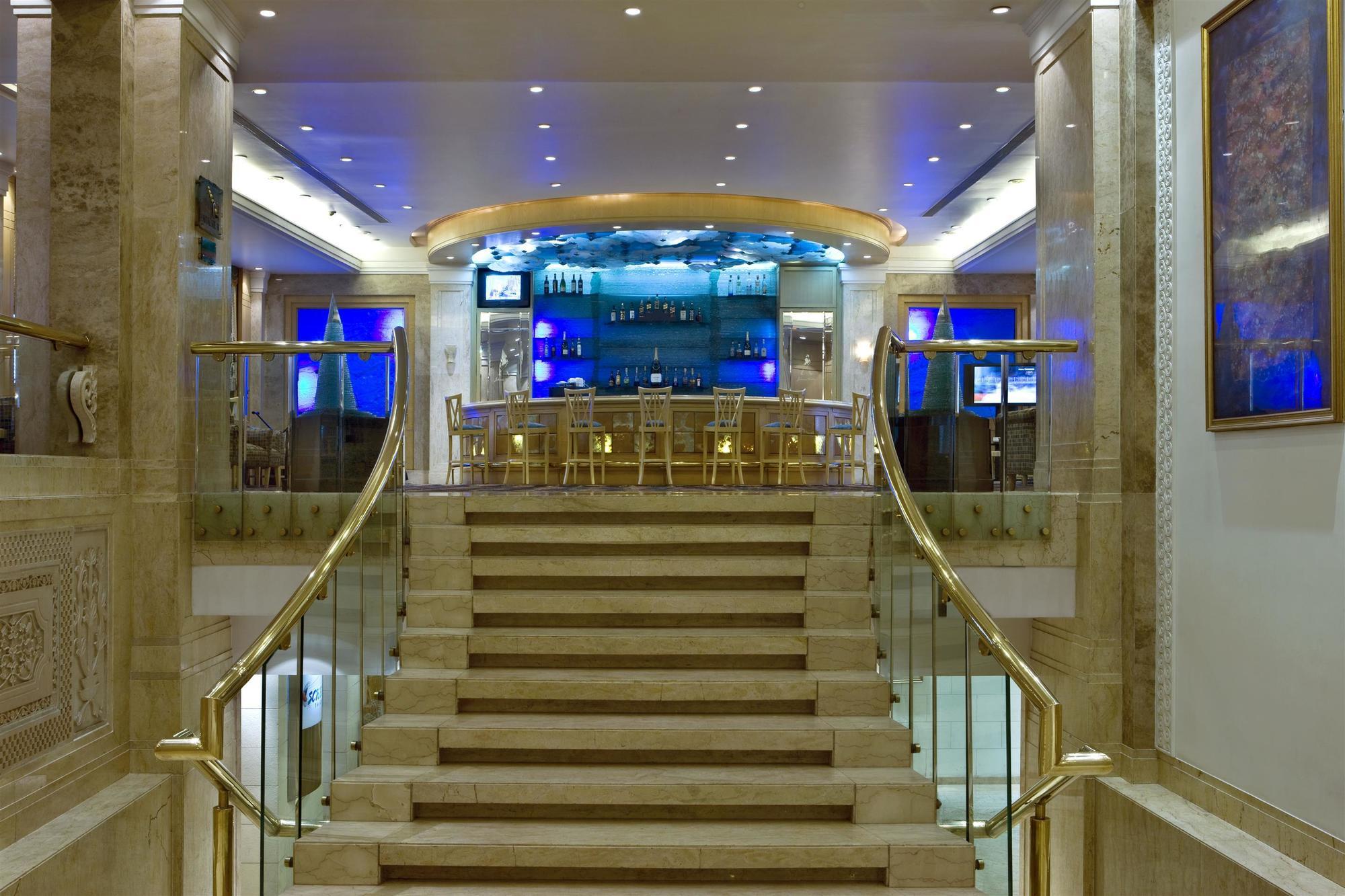Sheraton Grand Pune Bund Garden Hotel Екстер'єр фото